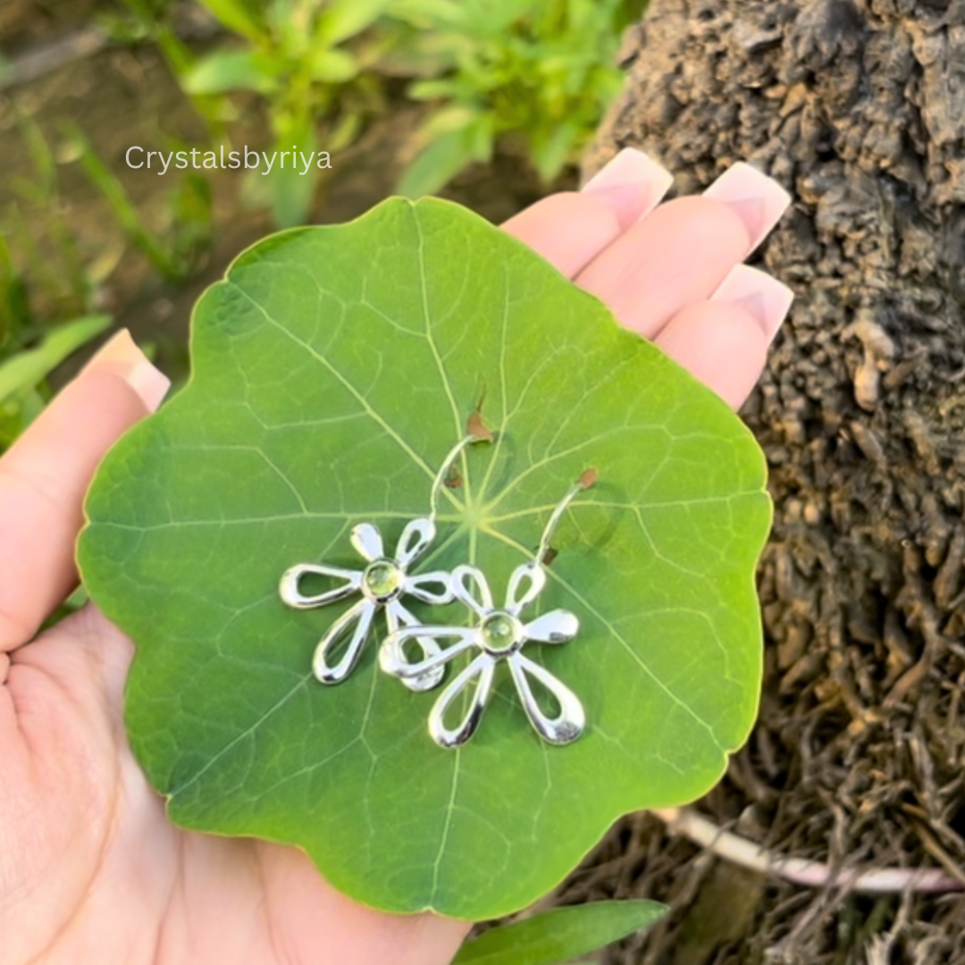 Peridot silver Earrings